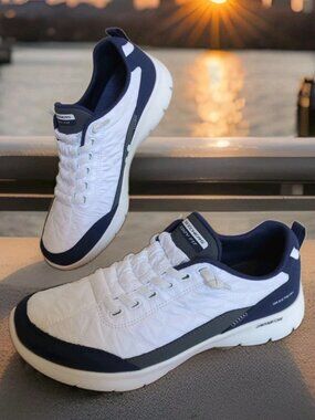 Skechers Cozy Fit Slip-Ins White/Navy Women’s Size 8.5 Air-Cooled Memory Foam
